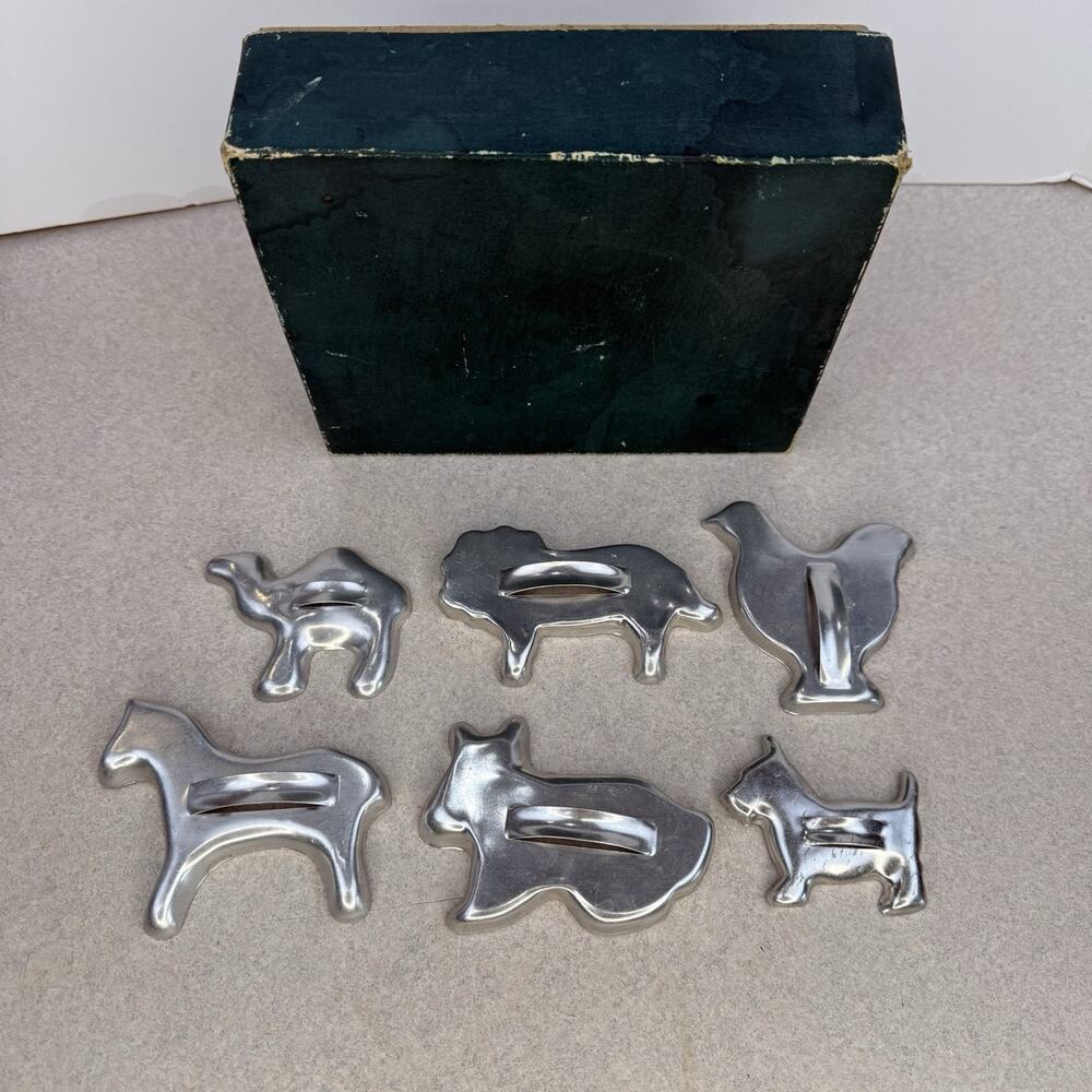 Lot of 6 Vtg Aluminum Figural Shape‎ Cookie Cutters Animals Chicken Dog Lion